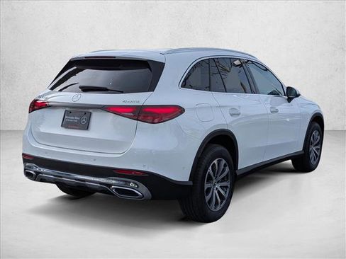 New 2026 Mercedes-Benz GLC 300 4MATIC image 2
