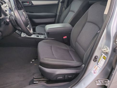 Used 2019 Subaru Outback 2.5i Premium image 15