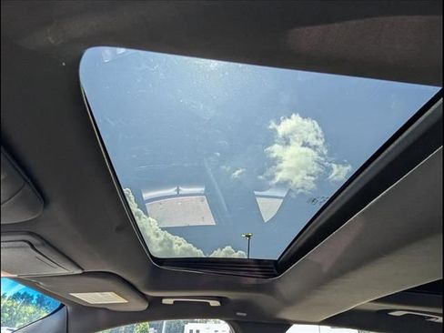 Used 2016 Lincoln MKS AWD w/ Equipment Group 101A image 7