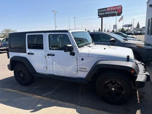 Used 2017 Jeep Wrangler Unlimited Sport w/ Quick Order Package 24S AWD/4WD image 4