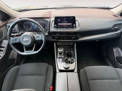 Used 2023 Nissan Rogue S AWD/4WD image 10