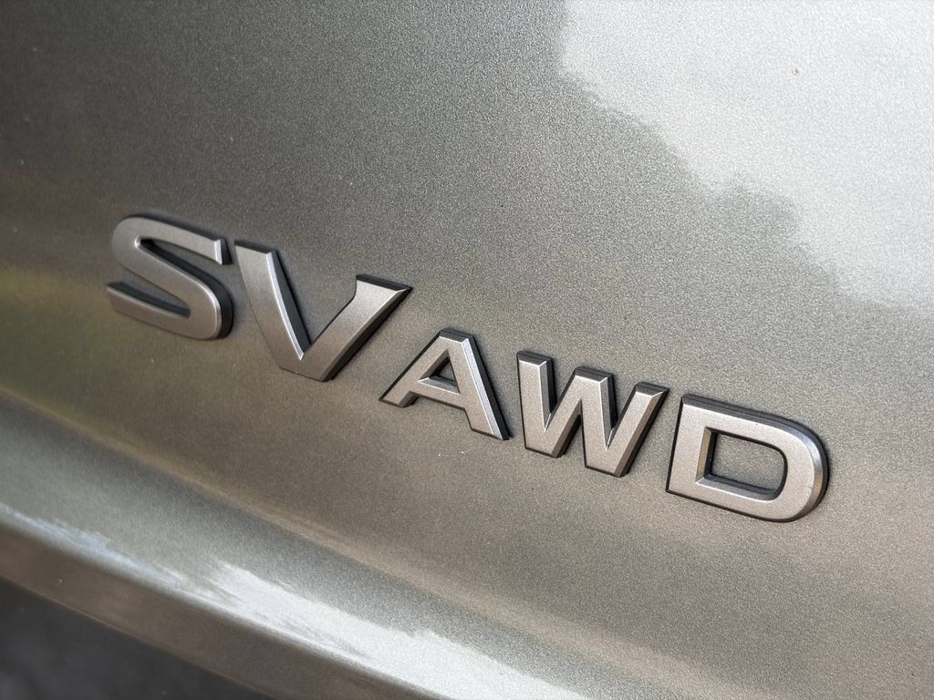Used 2024 Nissan Rogue SV AWD/4WD image 25
