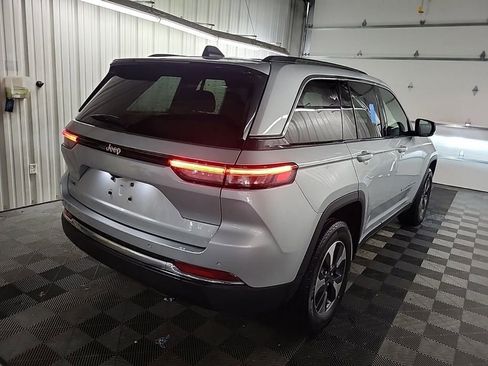 Used 2022 Jeep Grand Cherokee Limited 4xe image 5