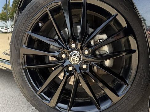 Used 2021 Toyota Camry XSE FWD image 10