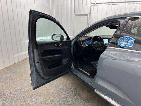 Used 2022 Volvo XC60 B5 Inscription w/ Climate Package AWD/4WD image 21
