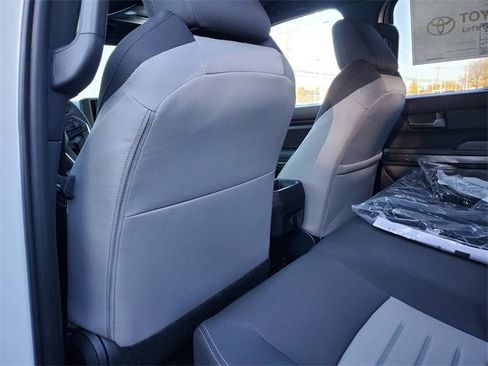 New 2025 Toyota Tacoma TRD Off-Road image 10