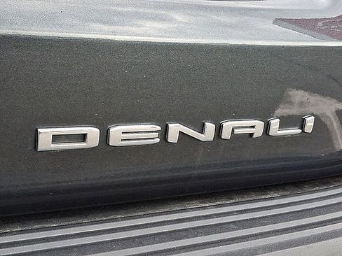 Used 2021 GMC Yukon Denali w/ Denali Ultimate Package AWD/4WD image 45