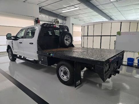 Used 2024 Ford F250 XL AWD/4WD image 7