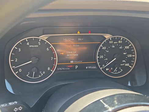 Used 2023 Nissan Rogue SV FWD image 11
