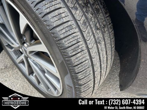 Used 2019 Lincoln Continental Select w/ Continental Climate Package image 36