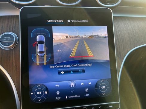 Used 2025 Mercedes-Benz C 300 Sedan image 25