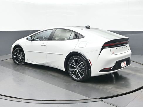 Used 2023 Toyota Prius Limited image 5