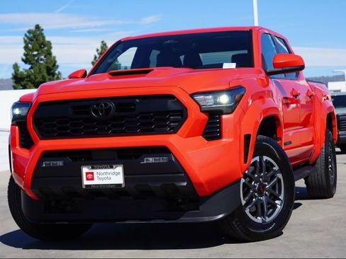 Certified 2024 Toyota Tacoma TRD Sport image 2