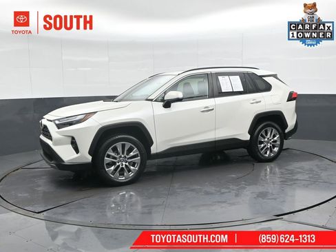 Certified 2022 Toyota RAV4 Limited image 7