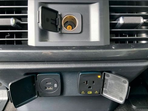 Certified 2021 Ford F150 XLT w/ Equipment Group 302A High image 33