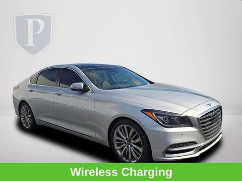 Used 2019 Genesis G80 5.0 Ultimate RWD image 4