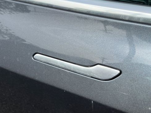 Used 2019 Tesla Model 3 Standard Range image 7