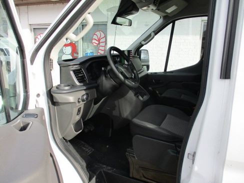 Used 2023 Ford Transit 350 XLT image 8
