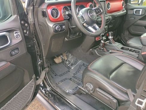 Used 2023 Jeep Gladiator Rubicon w/ Dual Top Group AWD/4WD image 24