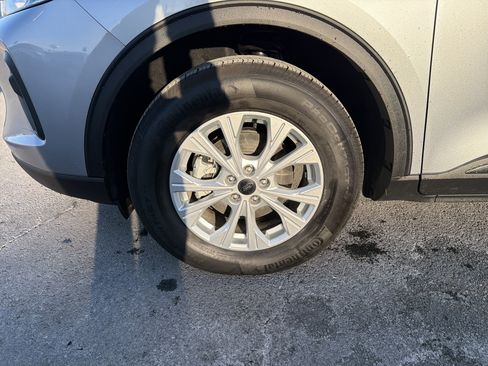 Used 2024 Ford Escape Active w/ Tech Pack #1 image 11