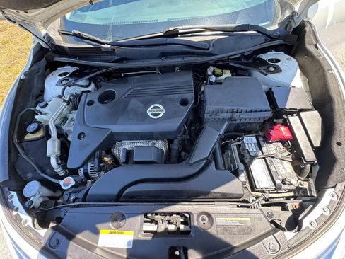 Used 2015 Nissan Altima 2.5 S w/ Special Edition Package FWD image 22