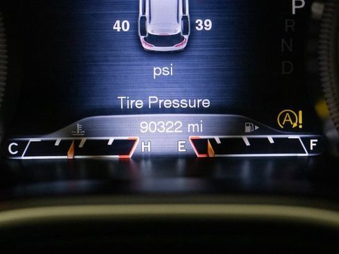 Used 2016 Jeep Cherokee Trailhawk w/ Comfort/Convenience Group image 31