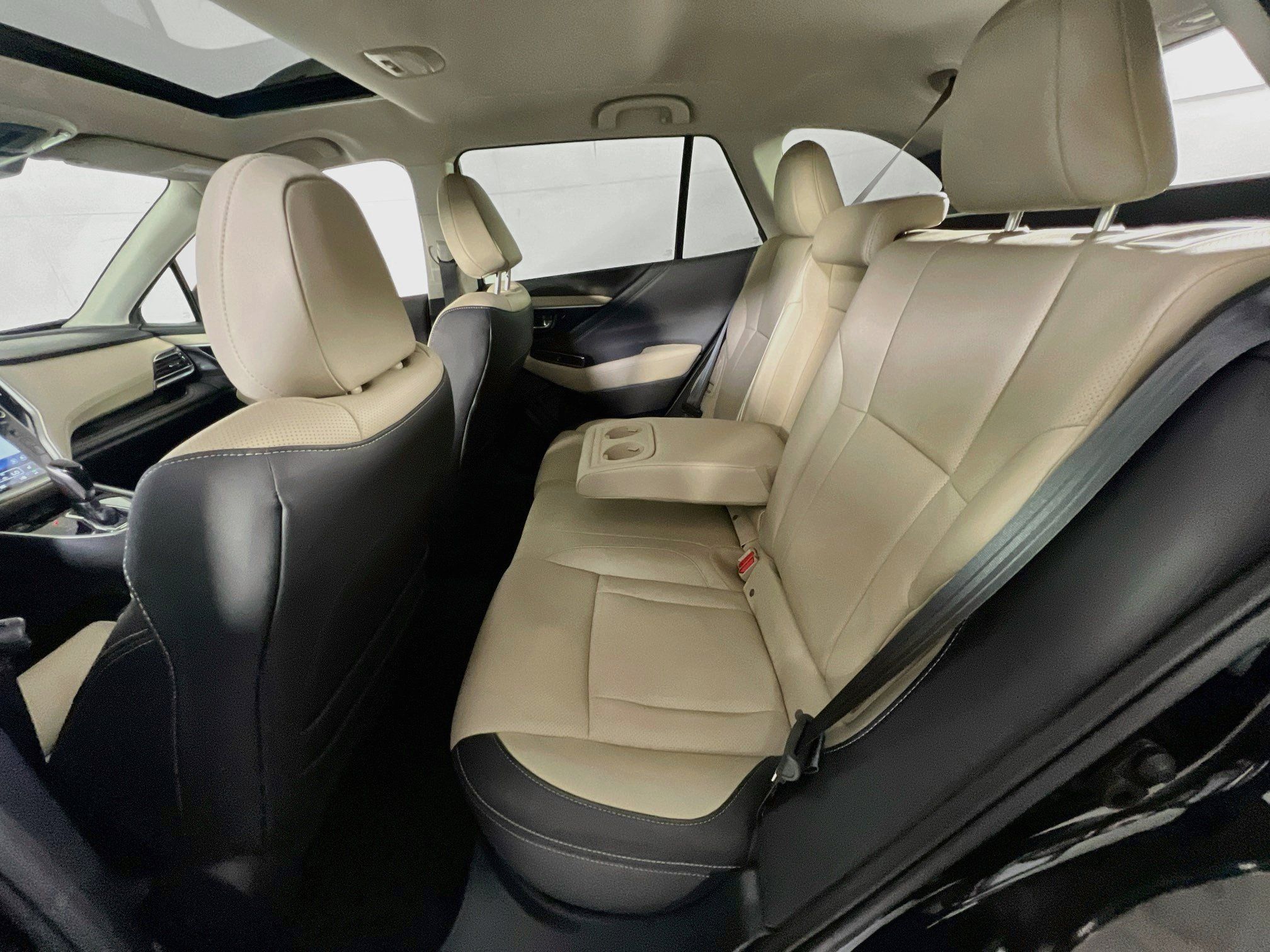 Used 2023 Subaru Outback Limited AWD/4WD image 26