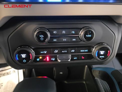 Used 2023 Ford Bronco Wildtrak image 18