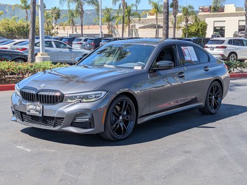 Used 2021 BMW 330i Sedan w/ M Sport Package image 5