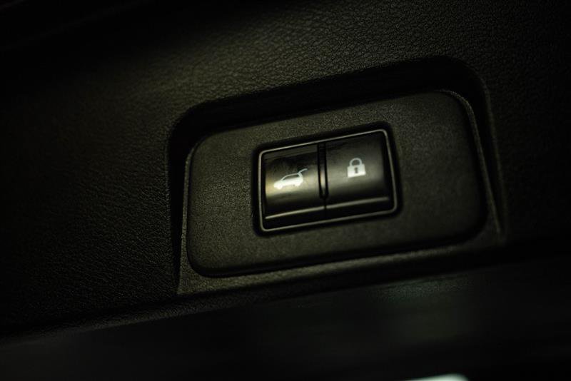 Used 2025 Nissan Rogue SV FWD image 8
