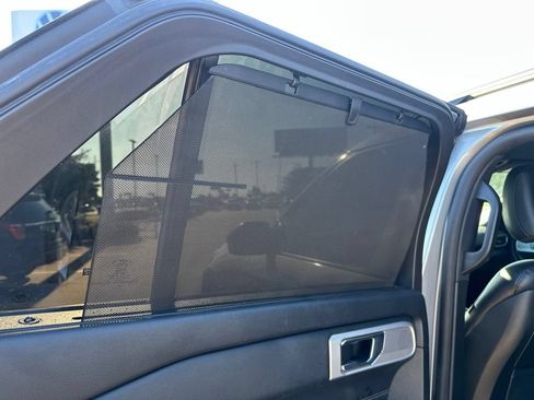 Used 2020 Ford Explorer Limited RWD image 13