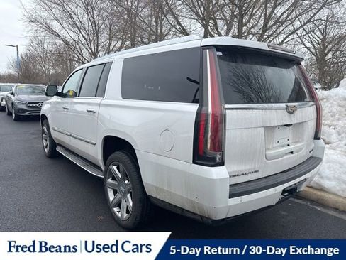 Used 2020 Cadillac Escalade ESV Luxury image 4