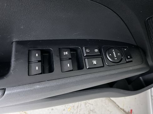 Used 2019 Hyundai Elantra SE w/ Cargo Package image 11