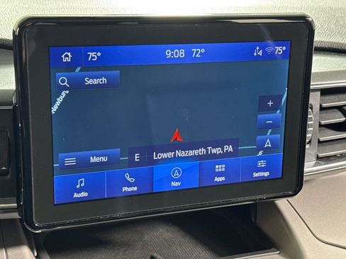 Used 2023 Ford Explorer XLT w/ Equipment Group 202A AWD/4WD image 38