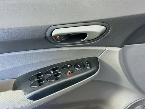 Used 2010 Honda Civic LX image 16