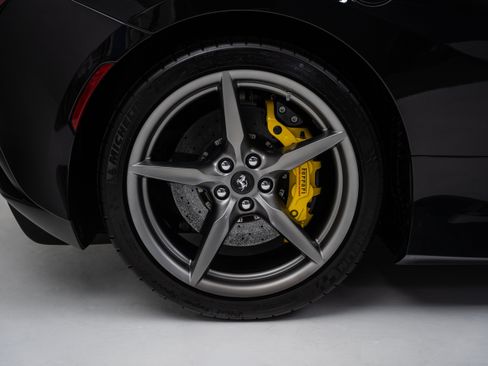 Used 2021 Ferrari F8 Tributo RWD image 15