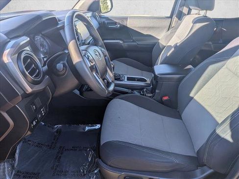 Used 2021 Toyota Tacoma TRD Off-Road image 27