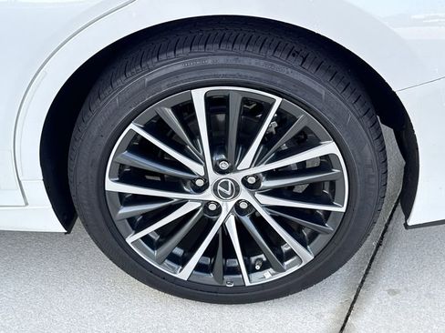 Used 2025 Lexus ES 350 w/ Premium Package image 31