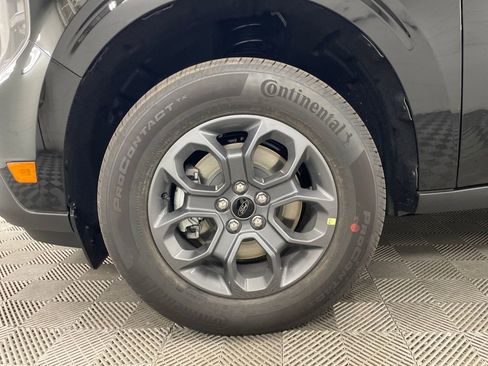 New 2025 Ford Maverick XLT image 11