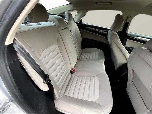 Used 2018 Ford Fusion S image 17