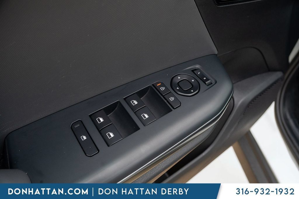 Used 2025 Kia K4 FWD image 14