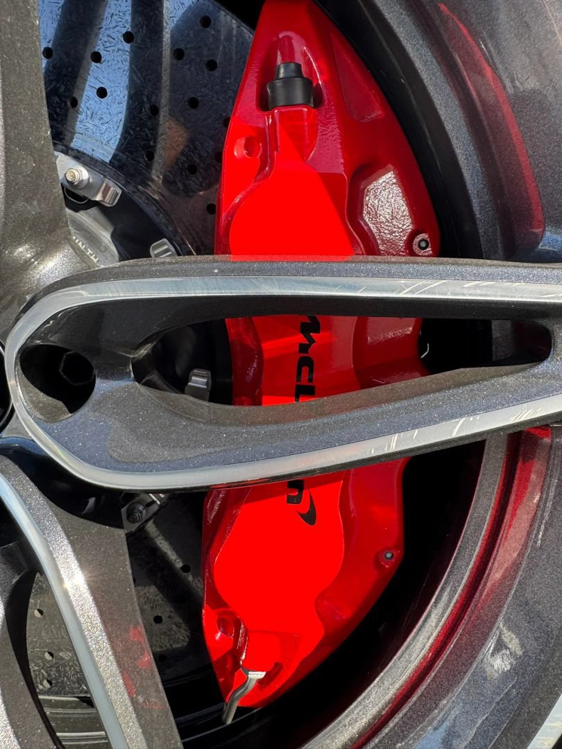 Used 2019 McLaren 570S Spider RWD image 39