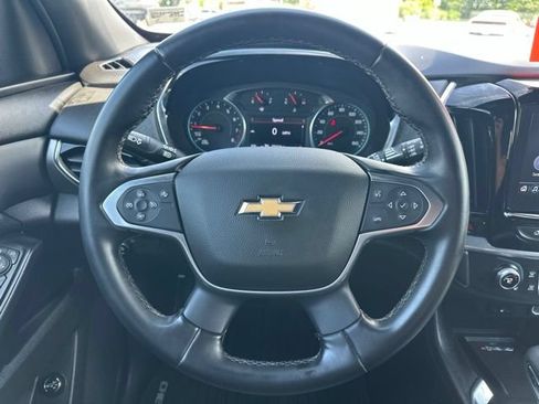 Used 2023 Chevrolet Traverse LT AWD/4WD image 24