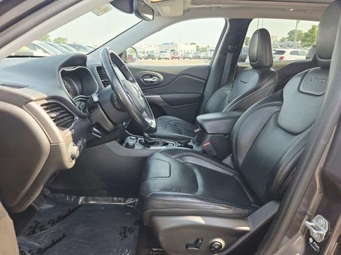 Used 2021 Jeep Cherokee Limited AWD/4WD image 9