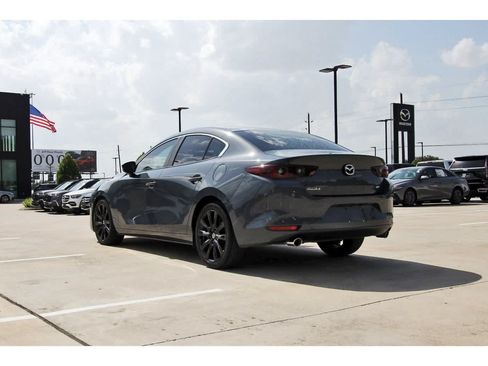 Used 2023 MAZDA MAZDA3 s FWD image 2