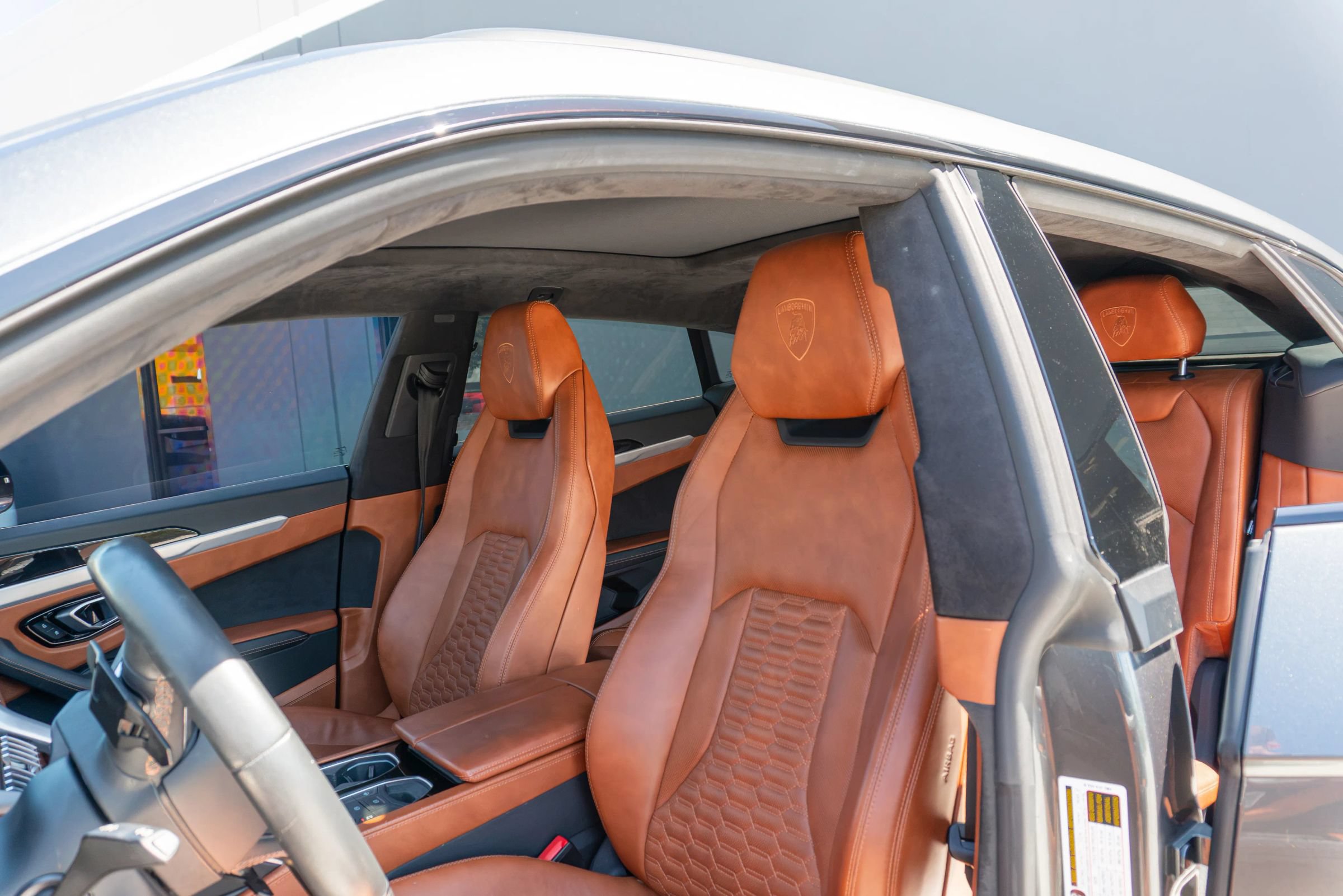 Used 2019 Lamborghini Urus AWD/4WD image 50