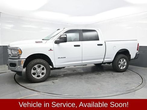 Used 2024 RAM 2500 Big Horn AWD/4WD image 3