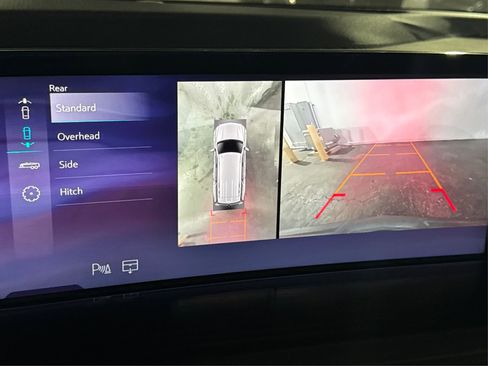 Used 2025 Cadillac Escalade Premium Luxury image 28