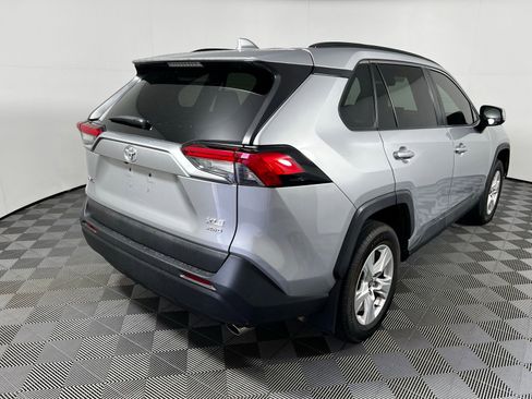 Used 2021 Toyota RAV4 XLE AWD/4WD image 5