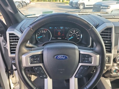 Used 2019 Ford F150 Platinum w/ Equipment Group 701A Luxury AWD/4WD image 28
